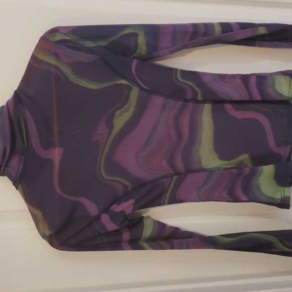 Fabletics Felicity Mesh tie dye top in purple size xs - Picture 6 of 9